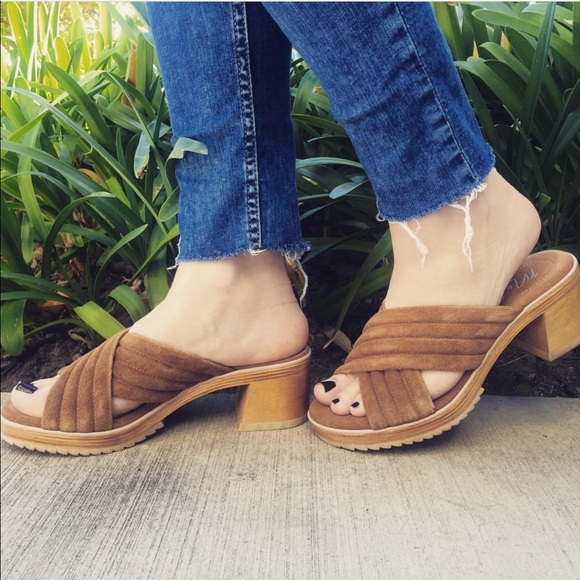 NIB Boho Crisscross Cognac Wooden Mule Clog - Picture 8 of 8